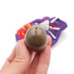 Nefrito kiaušinis, nefrito akmuo, nefritas, nefrito kiaušinis kaina, vidutinis nefrito kiaušinis, mažas nefrito kiaušinis, nefrito kiaušinis gimdžiusi, nefritinis kiaušinis, yoni kiaušinis, joni kiaušinis, joni egg, yoni egg, nefritinis kiaušinis, kristalo kiausinis