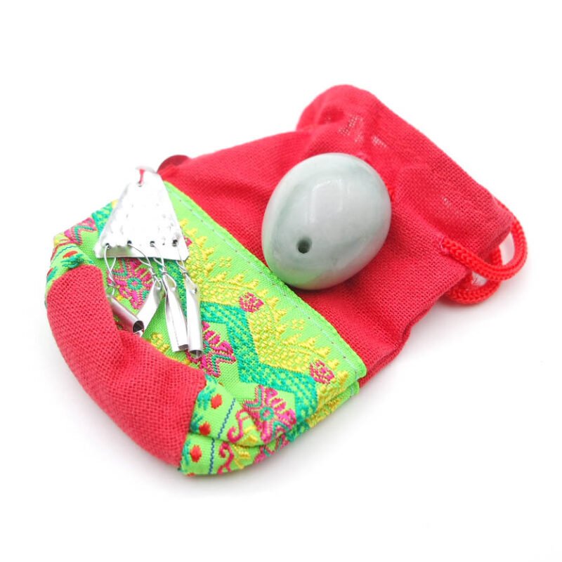 Nefrito kiaušinis, nefrito akmuo, nefritas, nefrito kiaušinis kaina, vidutinis nefrito kiaušinis, mažas nefrito kiaušinis, nefrito kiaušinis gimdžiusi, nefritinis kiaušinis, yoni kiaušinis, joni kiaušinis, joni egg, yoni egg, nefritinis kiaušinis, kristalo kiausinis