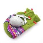 Sertifikuotas nefrito kiaušinis (tyrimo ataskaita) Tinka negimdžiusioms, gimdžiusioms vieną kartą ar po Cezario pjūvio. Išmatavimai: 3,9 x 3 cm Kilmės šalis: Mianmaras (Birma). Sudėtis: nefritas. nefrito kiaušinis, nefritas, yoni kiaušinis, energetinis kiaušinis, makšties treniruoklis, dubens dugno raumenų treniruotė, kiaušinys intymumui, nefrito kiaušinio naudos, nefrito kiaušinio praktika, moteriškos dao praktikos, intymios praktikos moterims, nefrito kiaušinis kaina, kur pirkti nefrito kiaušinį, nefrito kiaušinis internetu, nefrito kiaušinio sertifikatas, kaip naudoti nefrito kiaušinį, nefrito kiaušinis dydžiai, yoni treniruotės akmuo, obsidiano kiaušinis, rožinio kvarco kiaušinis, aventurino kiaušinis, akupresūros taškai makštyje, šlapimo nelaikymo prevencija, menstruacijų palengvinimas, PMS simptomų mažinimas, orgazmo pojūčio stiprinimas, makšties raumenų stiprinimas, energijos kėlimas, dao moterų praktikos, intymi sveikata, tradicinė kinų medicina praktika, seksualinės daoistų praktikos, nefrito istorija, yoni kiaušinys naudai, intymios energetikos treniruotė, arbatmedžio aliejus dezinfekuoti nefritą, pasiruošimas nefrito treniruotei, medžiagos apie nefritą, mokymai nefrito praktikoje, video praktika nefrito kiaušiniui, edita esenku šimkutė