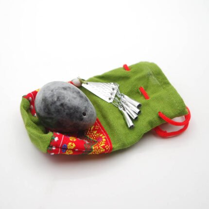 Nefrito kiaušinis, nefrito akmuo, nefritas, nefrito kiaušinis kaina, vidutinis nefrito kiaušinis, mažas nefrito kiaušinis, nefrito kiaušinis gimdžiusi, nefritinis kiaušinis, yoni kiaušinis, joni kiaušinis, joni egg, yoni egg, nefritinis kiaušinis, kristalo kiausinis