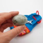 Nefrito kiaušinis, nefrito akmuo, nefritas, nefrito kiaušinis kaina, vidutinis nefrito kiaušinis, mažas nefrito kiaušinis, nefrito kiaušinis gimdžiusi, nefritinis kiaušinis, yoni kiaušinis, joni kiaušinis, joni egg, yoni egg, nefritinis kiaušinis, kristalo kiausinis