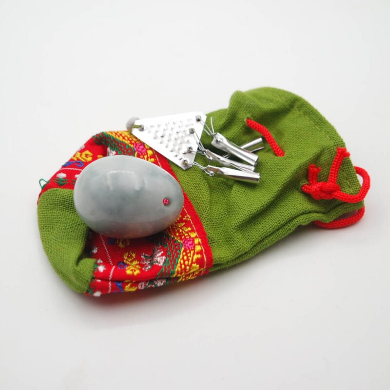 Nefrito kiaušinis, nefrito akmuo, nefritas, nefrito kiaušinis kaina, vidutinis nefrito kiaušinis, mažas nefrito kiaušinis, nefrito kiaušinis gimdžiusi, nefritinis kiaušinis, yoni kiaušinis, joni kiaušinis, joni egg, yoni egg, nefritinis kiaušinis, kristalo kiausinis