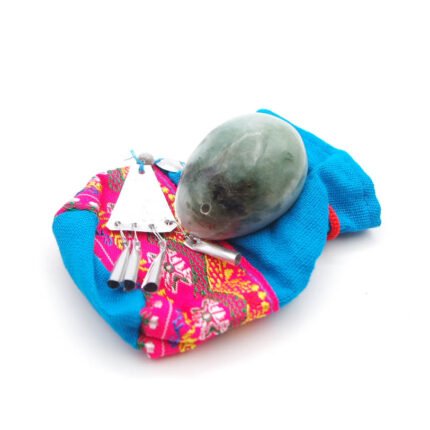 Nefrito kiausinis, yoni kiausinis, joni kiausinis, kristalinis kiausinis, nefritinis kiausinis, kristalo kiausinis