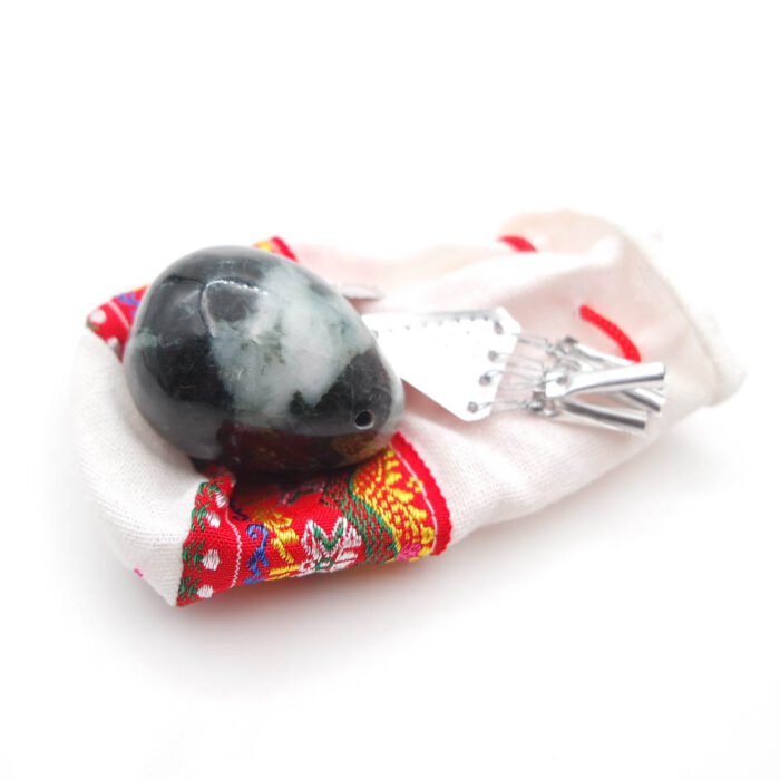 Nefrito kiausinis, yoni kiausinis, joni kiausinis, kristalinis kiausinis, nefritinis kiausinis, kristalo kiausinis